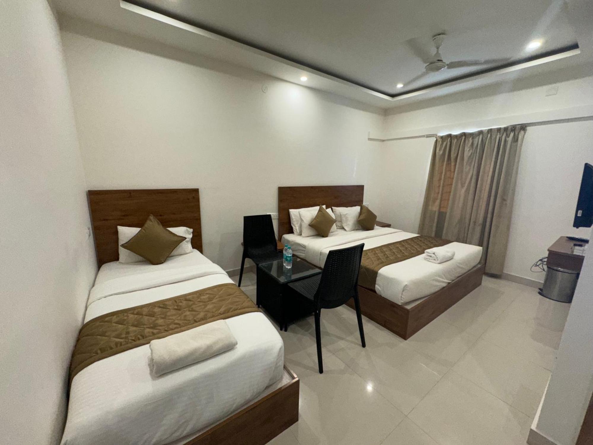 Hotel Airport City Dod Jala Exterior photo